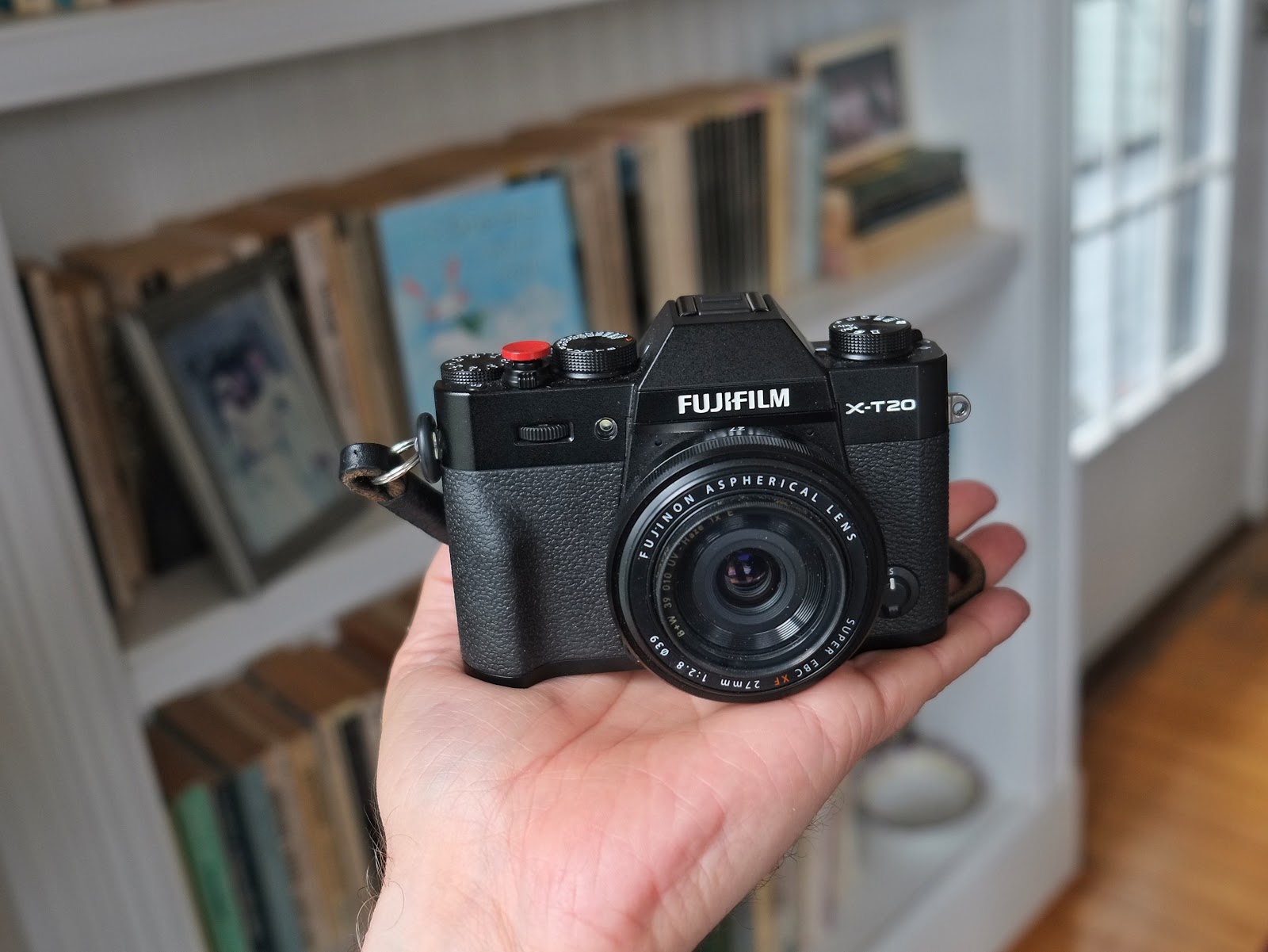 Фотоаппарат беззеркальный Fujifilm X-T20 Body