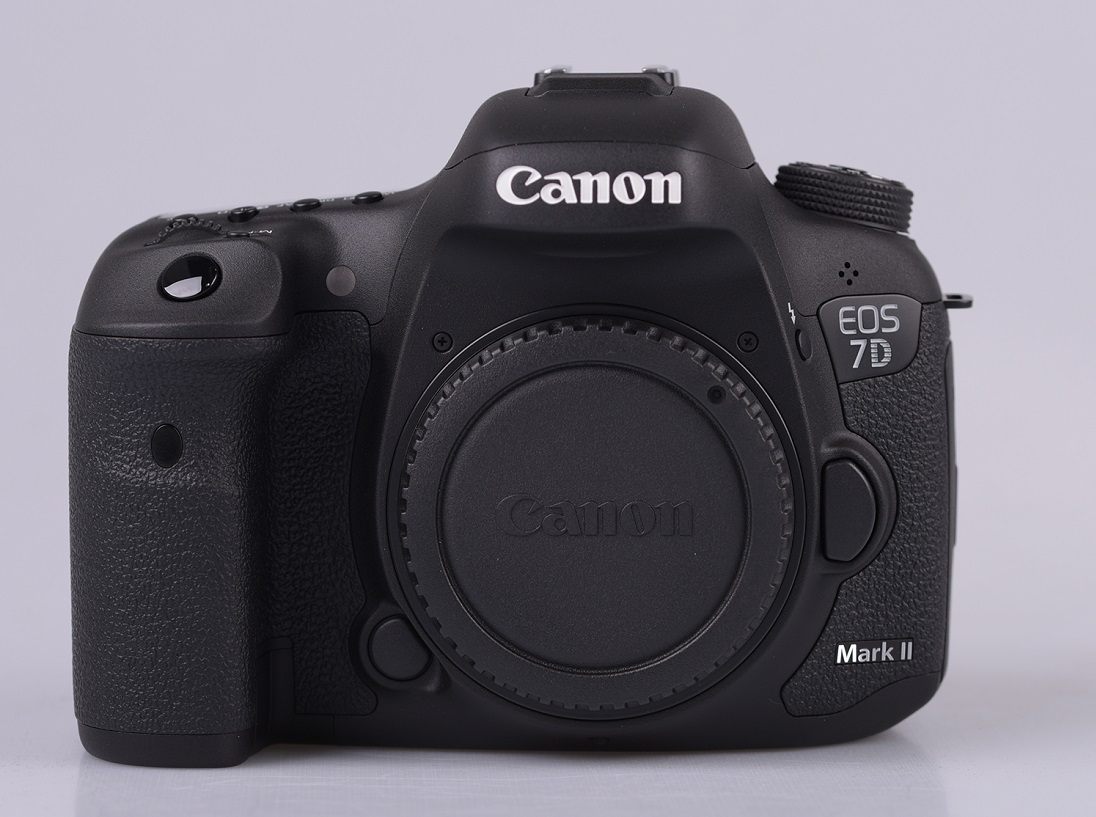 Canon Mark 4 Фото