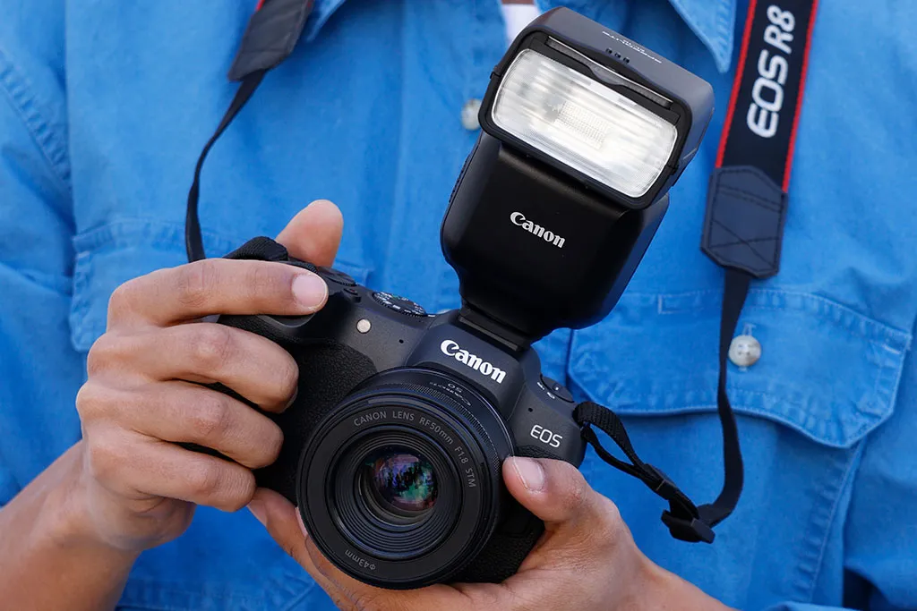 Вспышка Canon Speedlite EL 10 Вспышка Canon Speedlite EL-10
