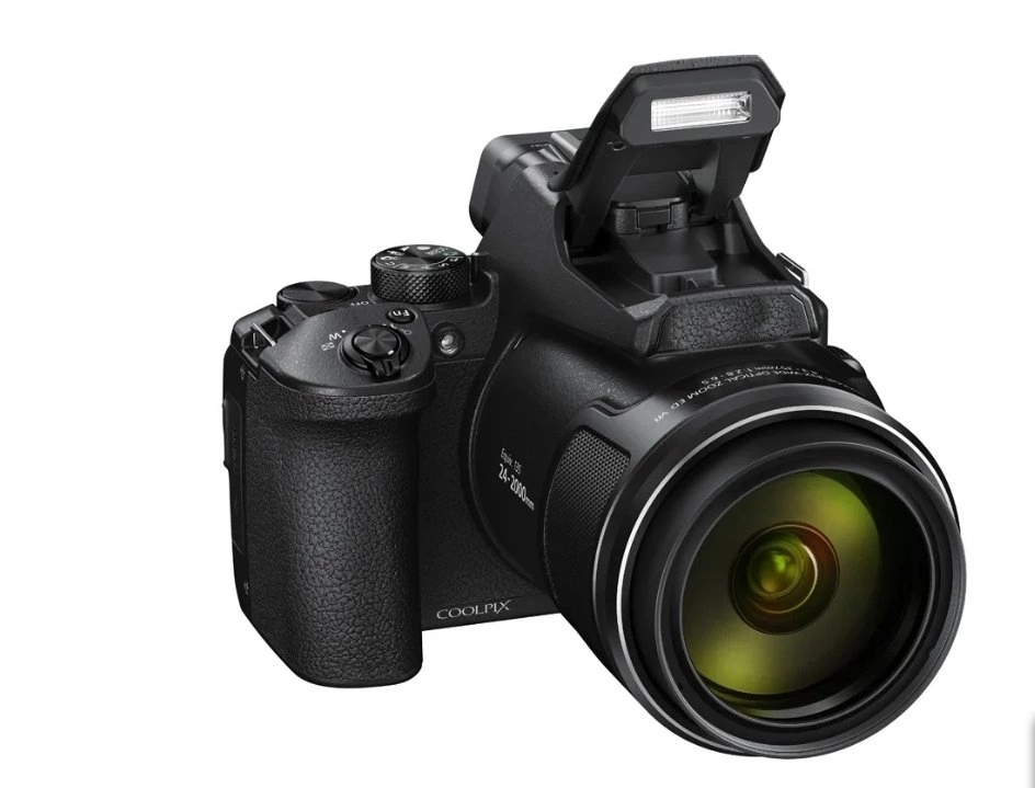 Фотоаппарат цифровой Nikon Coolpix P950 купить в Москве в интернет