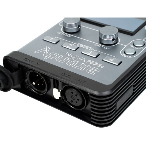 Видеосвет Aputure NOVA P600C RGBWW Kit с кейсом