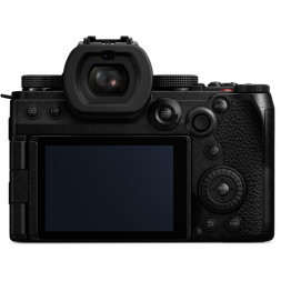 Фотоаппарат беззеркальный Panasonic Lumix DC-S5 II Х Kit 20-60mm f/3.5-5.6 в Москве