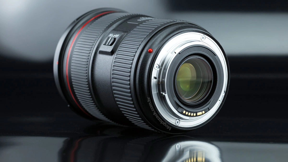 Объектив Canon EF 24-70mm f/2.8L II USM купить в Москве в интернет