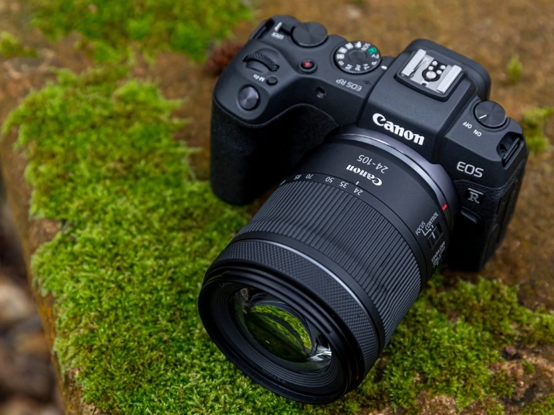 Canon EOS R7 Kit RF-S 18-150 IS STM — беззеркальный фотоаппарат Canon