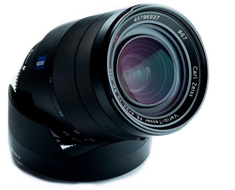 Объектив Sony Carl Zeiss Vario-Tessar T* 24-70mm f/4 ZA OSS (SEL