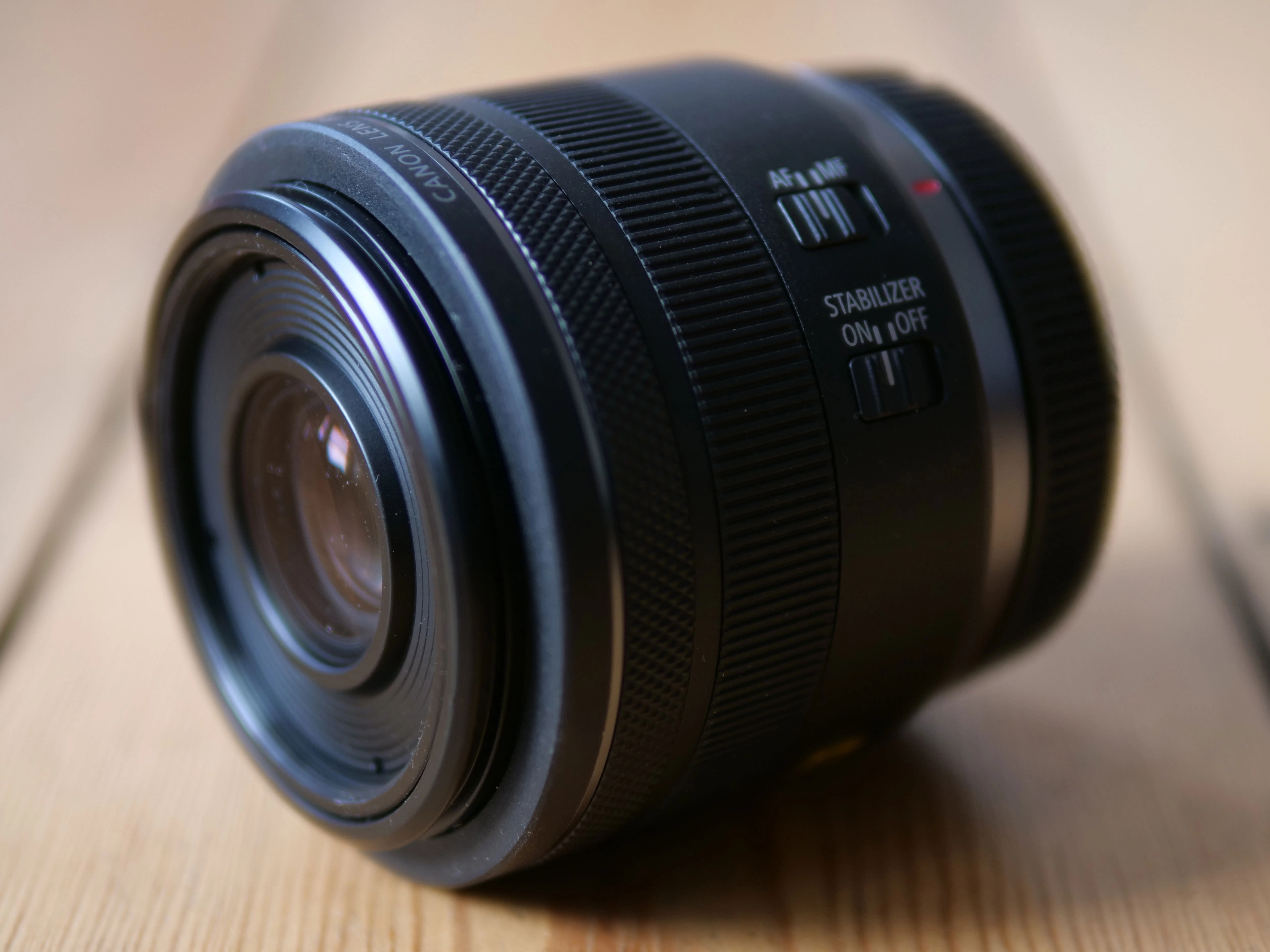 Объектив Canon RF 35mm f/1.8 Macro IS STM купить в Москве в