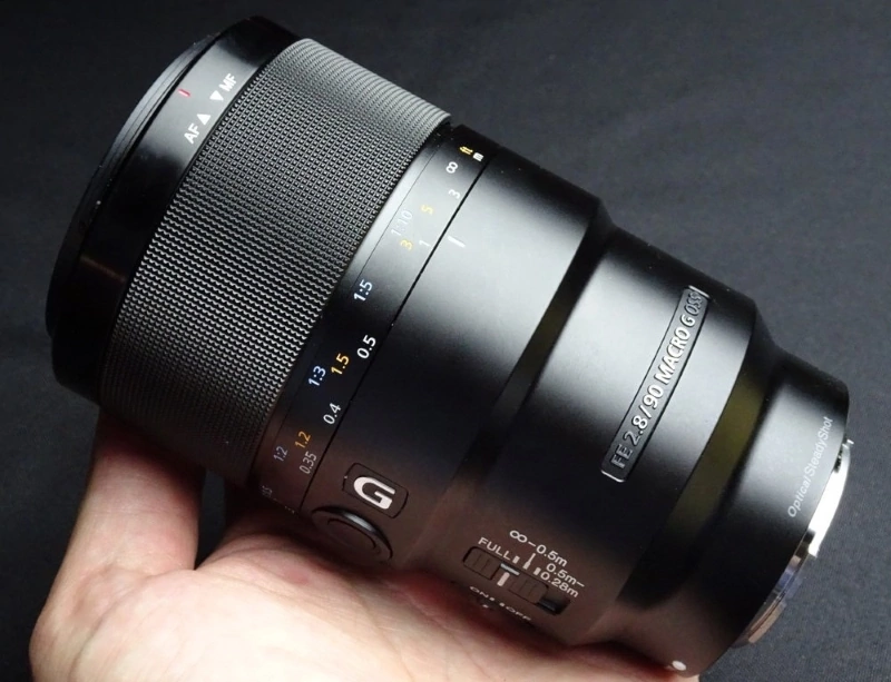 Объектив Sony FE 90mm f/2.8 Macro G OSS (SEL90M28G) купить в