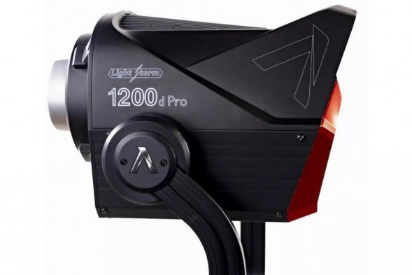 Студийный свет Aputure Light Storm LS 1200d Pro Bi-Color Led Light V-Mount