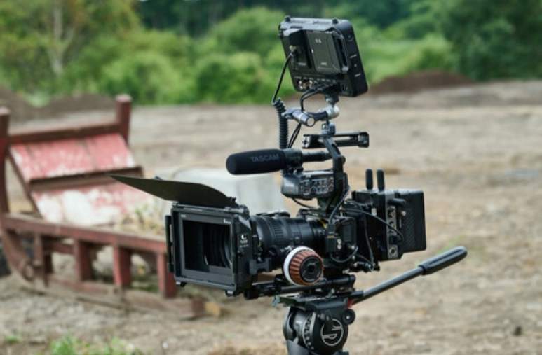 Nikon ZR в составе видеосъемочной системы