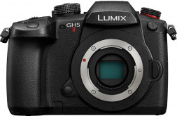 Фотоаппарат беззеркальный Panasonic Lumix DC-GH5 Mark II Body в Москве