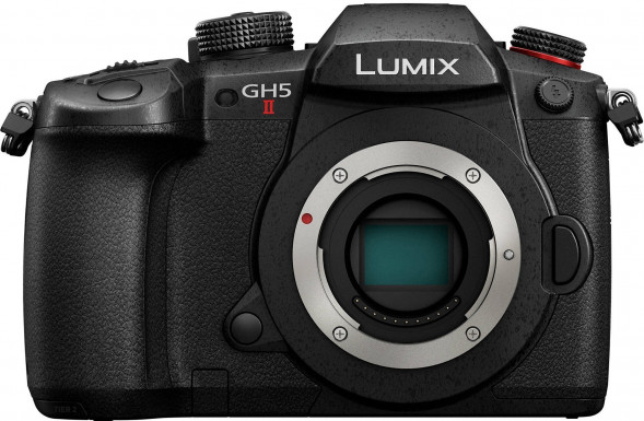 Фотоаппарат беззеркальный Panasonic Lumix DC-GH5 Mark II Body