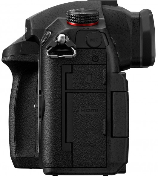 Фотоаппарат беззеркальный Panasonic Lumix DC-GH5 Mark II Body