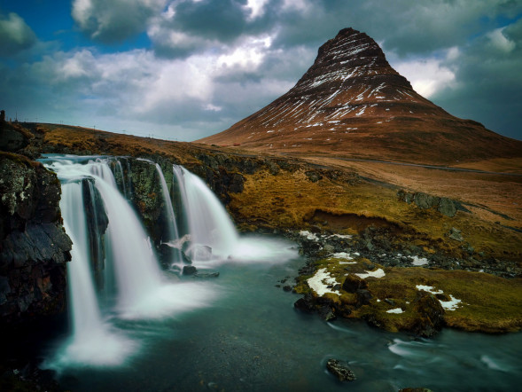 Фотоаппарат беззеркальный Panasonic Lumix DC-GH5 Mark II Body