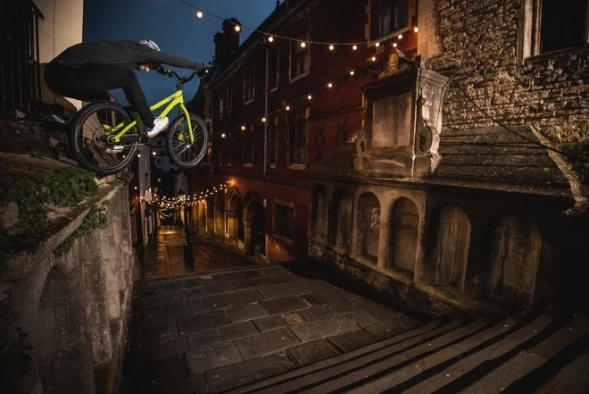 Вспышка Canon Speedlite EL-10