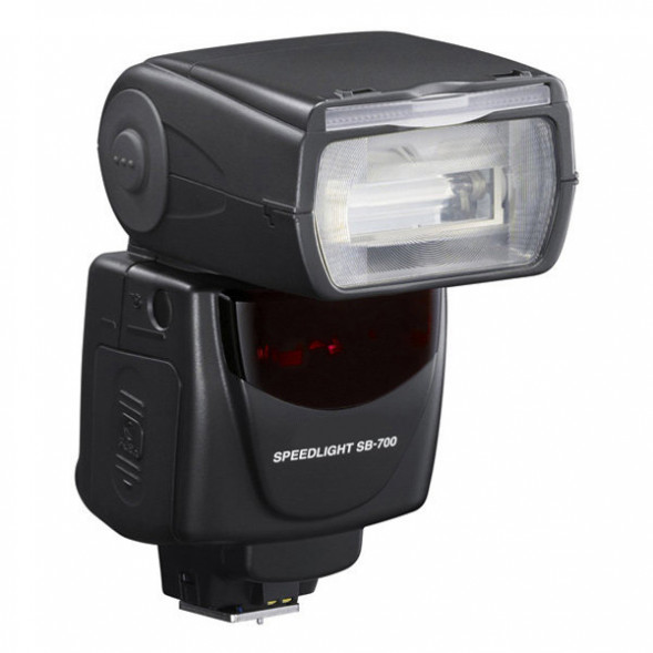 Фотовспышка Nikon Speedlight SB-700