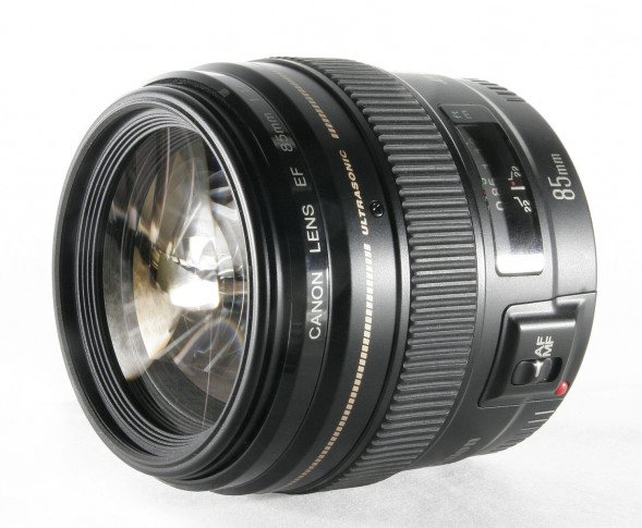 Объектив Canon EF 85 f/1.8 USM