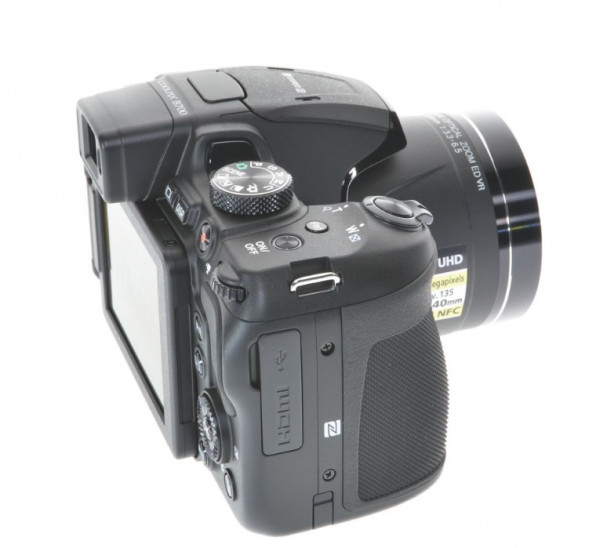 Фотоаппарат цифровой Nikon Coolpix B700 