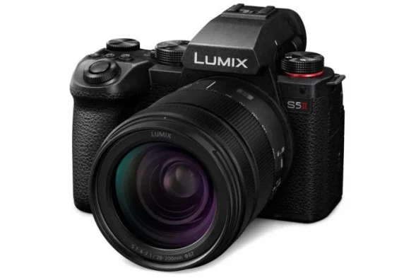 Объектив Panasonic Lumix S 28-200mm f/4-7.1 MACRO O.I.S. Lens