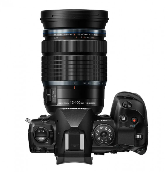 Объектив Olympus M.ZUIKO DIGITAL ED 12‑100 1:4.0 IS PRO черный