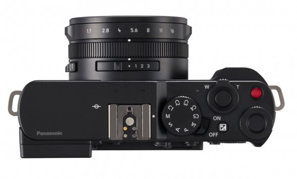 Фотоаппарат беззеркальный Panasonic Lumix L10 Body Black