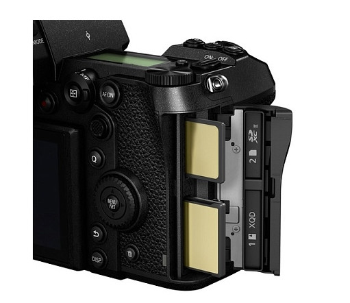 Фотоаппарат беззеркальный Panasonic Lumix S1R II Body