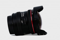 Объектив Canon EF 8-15mm f/4.0L Fisheye USM в Москве