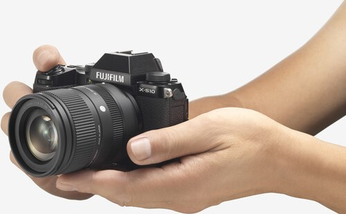 Объектив Sigma 18-50mm f/2.8 DC DN Contemporary X-Mount, черный