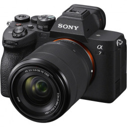 Фотоаппарат беззеркальный Sony  Alpha ILCE-7M4  Kit FE 28-70mm F3.5-5.6 OSS в Москве