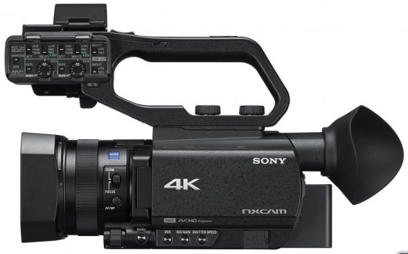 Видеокамера Sony HXR-NX80