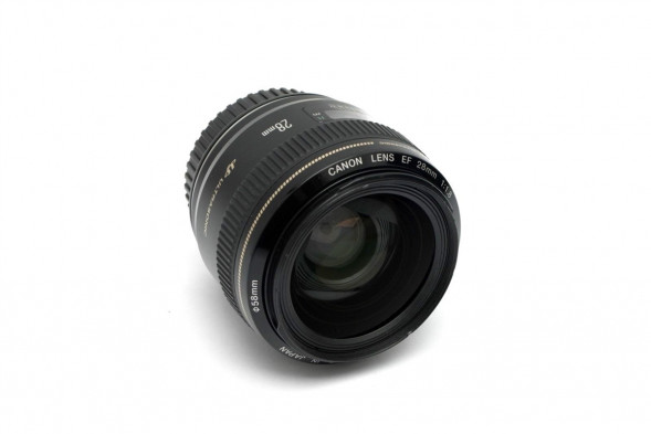 Объектив Canon EF 28 f/1.8 USM