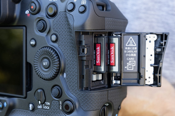 Фотоаппарат беззеркальный Canon EOS R1 Body