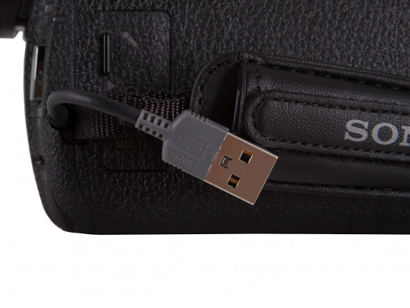 Видеокамера Sony FDR-AX53