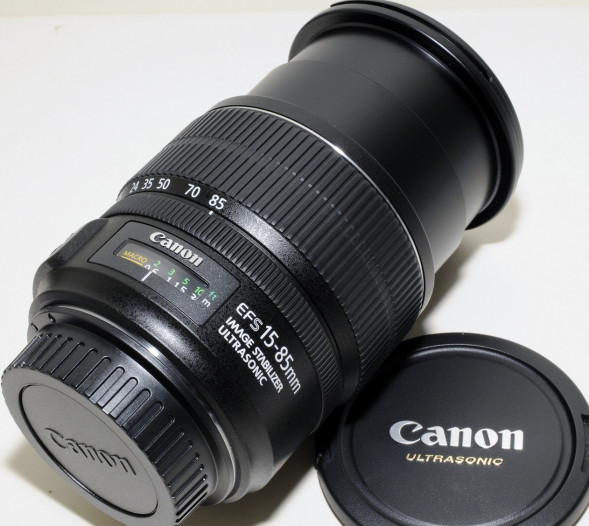 Объектив Canon EF-S 15-85 f/3.5-5.6 IS USM