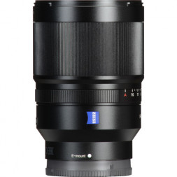 Объектив Sony 35mm f/1.4 (SEL35F14Z) в Москве