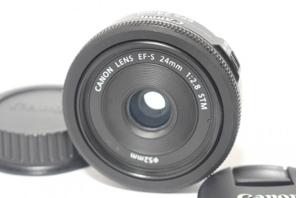 Объектив Canon EF-S 24mm f/2.8 STM