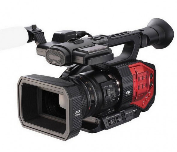 Видеокамера Panasonic AG-DVX200