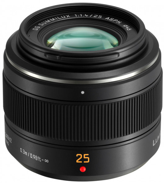 Объектив Panasonic Summilux 25mm f/1.4 Asph DG (H-X025E)