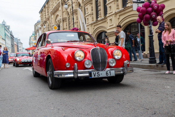 Объектив Canon EF-M 22mm f/2 STM