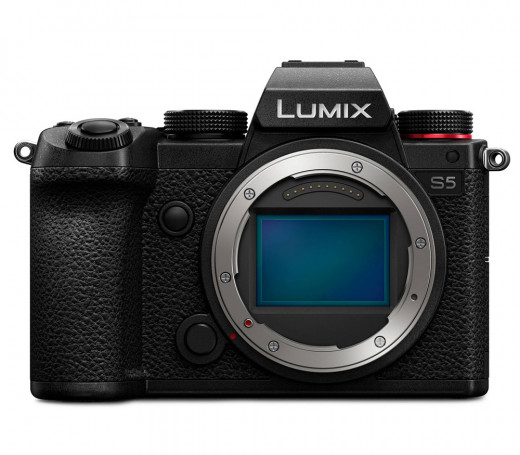 Фотоаппарат беззеркальный Panasonic Lumix DC-S5 Body — 