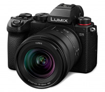 Фотоаппарат беззеркальный Panasonic Lumix DC-S5 Kit 20-60mm f/3.5-5.6 в Москве