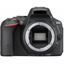 Фотоаппарат зеркальный Nikon D5500 Body в Москве