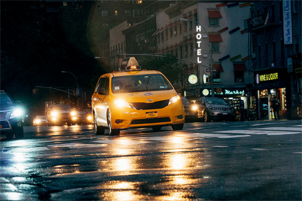 Фотоаппарат беззеркальный Panasonic Lumix GH5 Kit 