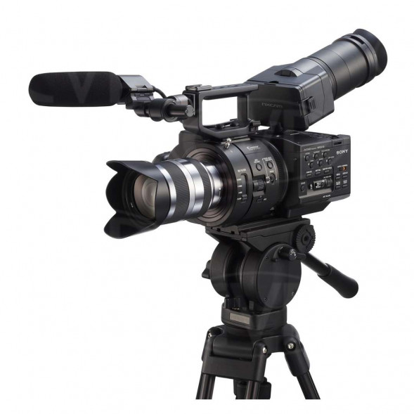 Видеокамера Sony NEX-FS700 Kit 18-200