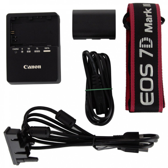 Фотоаппарат зеркальный Canon EOS 7D Mark II Body