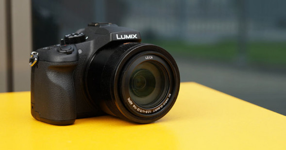 Цифровой фотоаппарат Panasonic Lumix DC-FZ10002