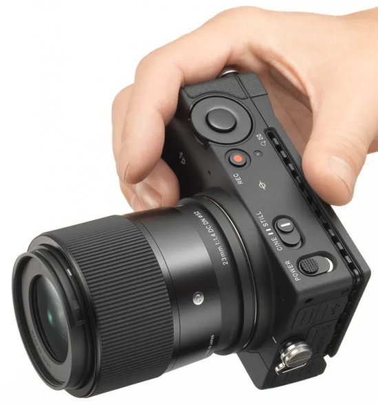 Объектив Sigma 23mm f/1.4 DC DN Contemporary Fujifilm X