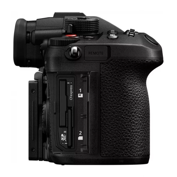 Фотоаппарат беззеркальный Panasonic Lumix DC-GH7 Body