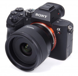 Объектив Tamron 24mm F/2.8 Di III OSD (F051) в Москве