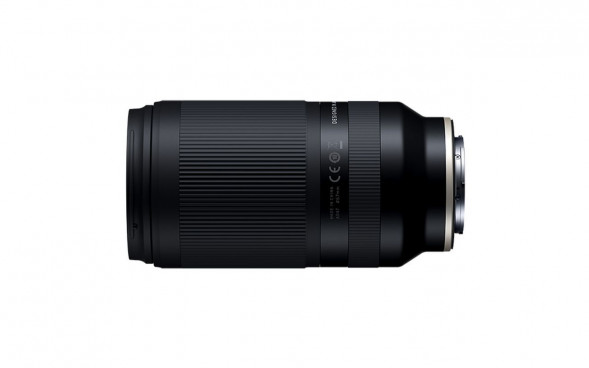 Объектив Tamron 70-300mm F/4.5-6.3 Di III RXD (A047) Sony E