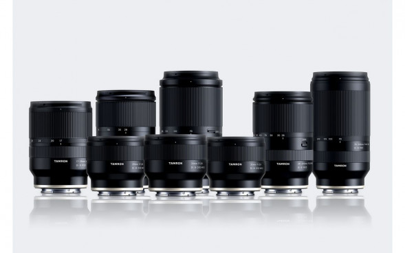 Объектив Tamron 70-300mm F/4.5-6.3 Di III RXD (A047) Sony E